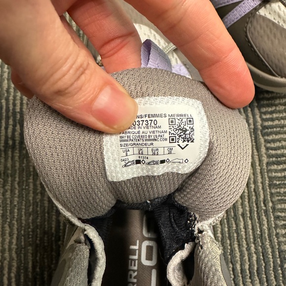 Brand new women’s merrell hiking boots - Picture 3 of 4